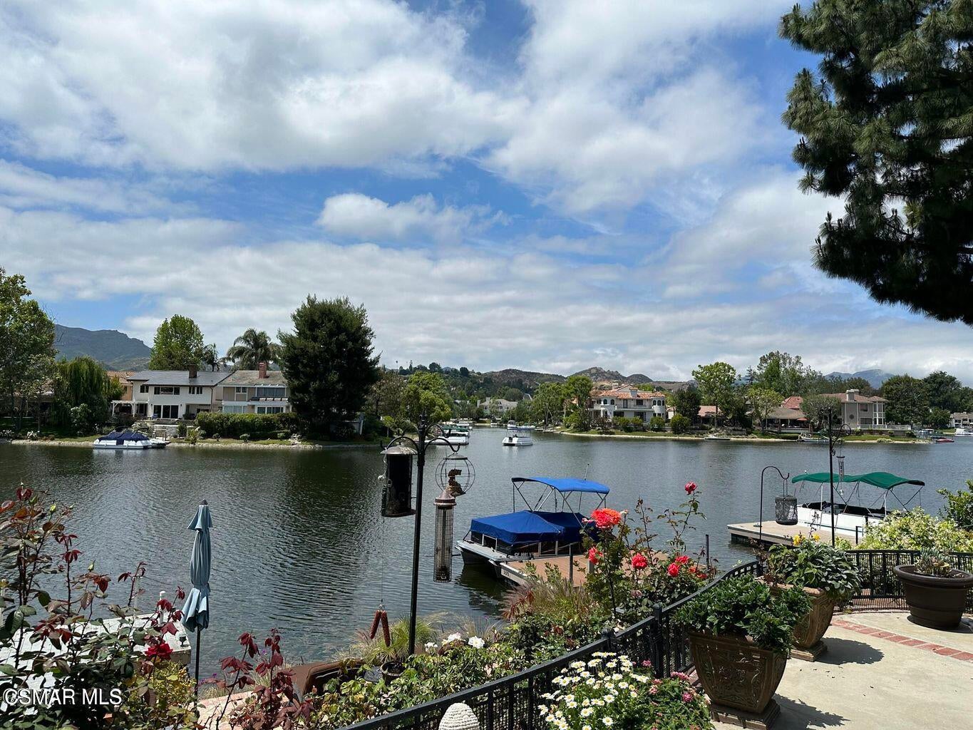 2576 Northshore Lane — photo