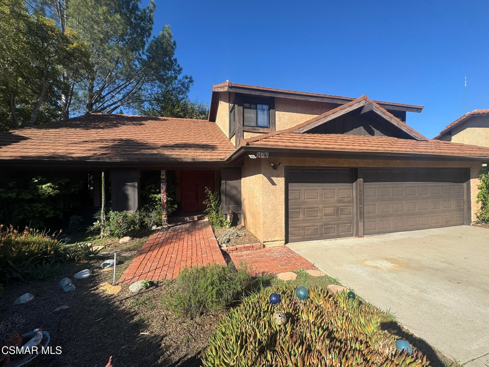 576 Pinecliff Place — photo