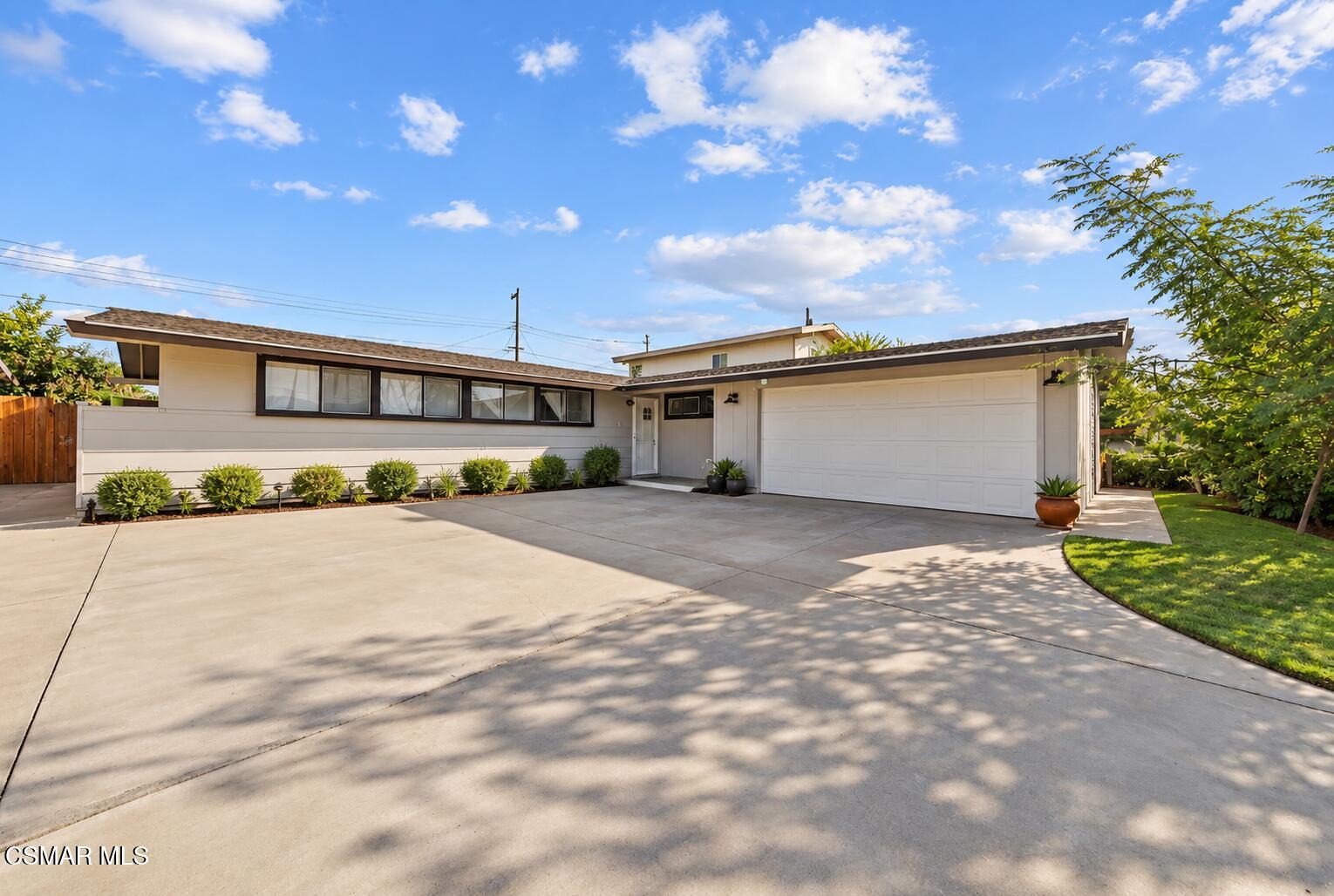 7045 Hoover Way — photo