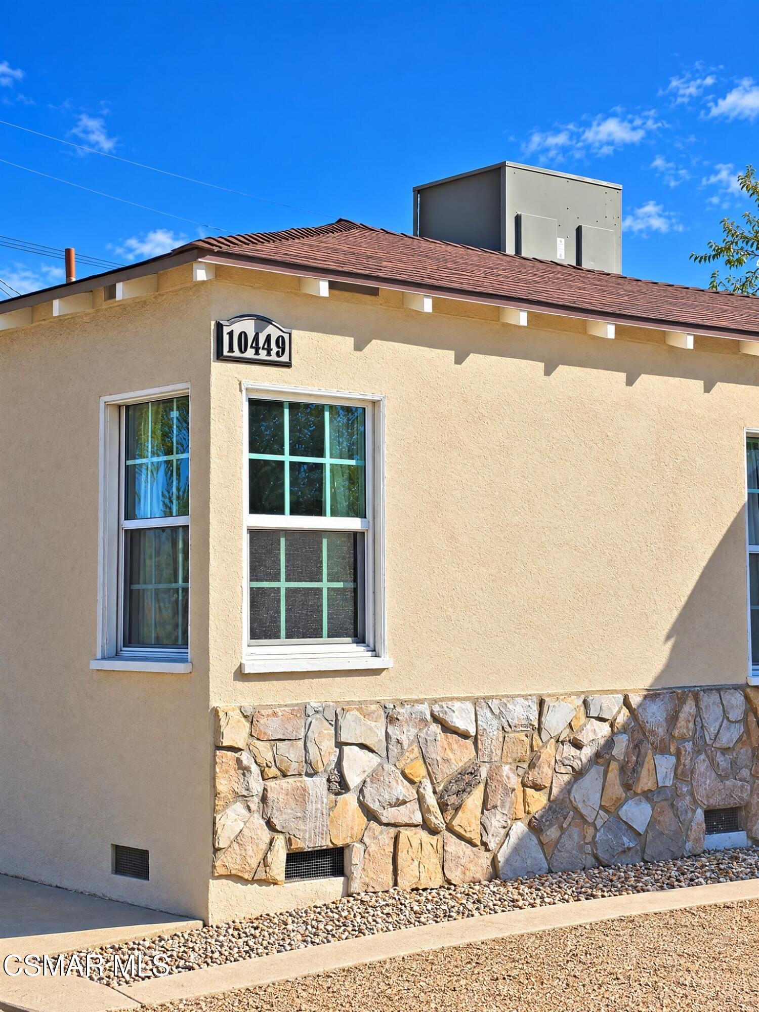 10449 Chandler Boulevard — photo