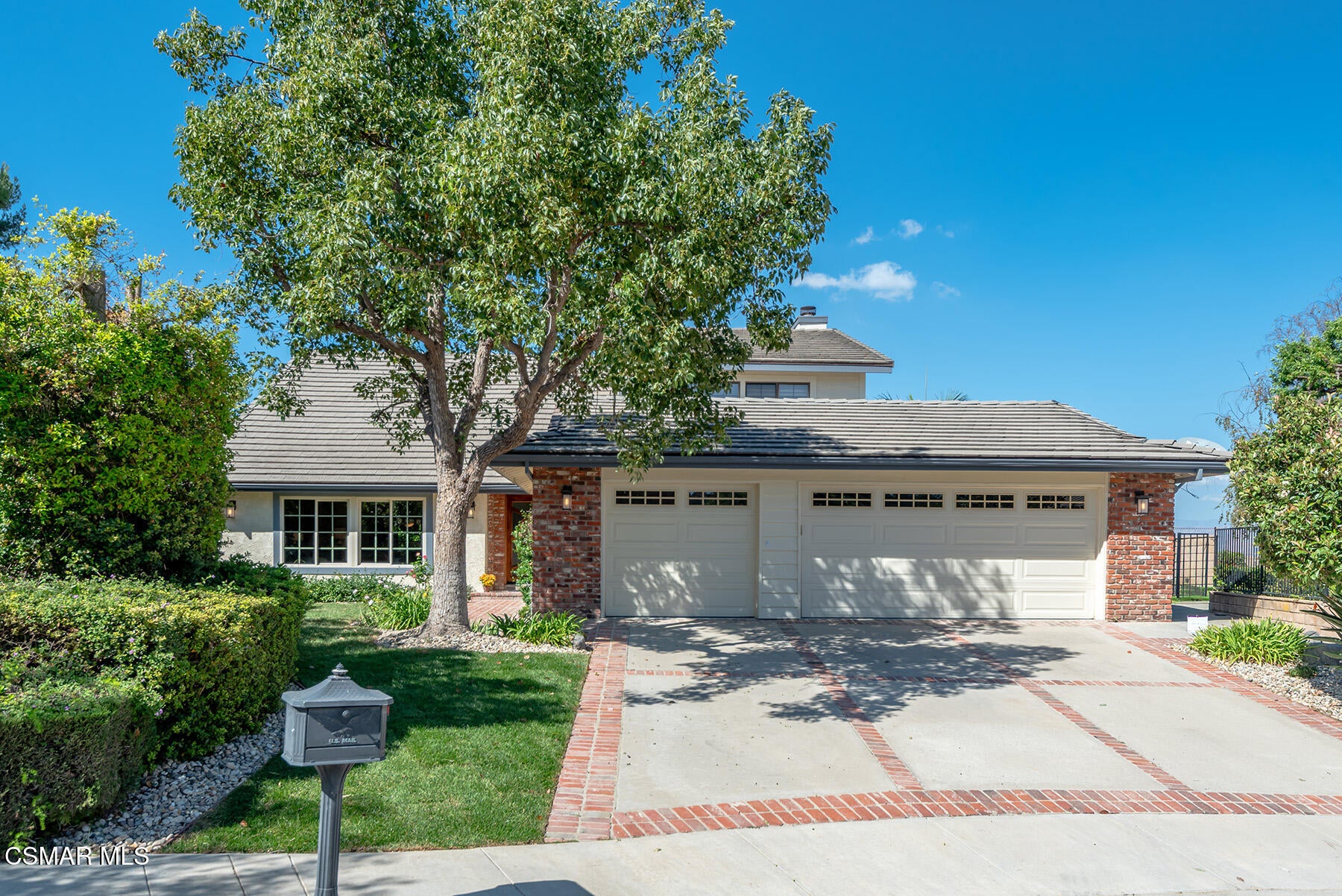 3877 Sunset Knolls Drive — photo