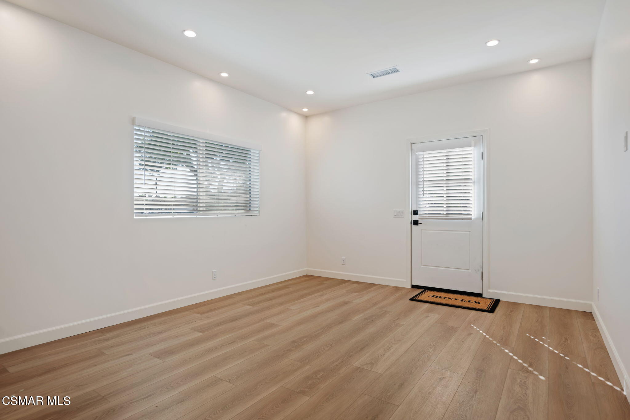 Home in Camarillo, CA 93010 — photo 3