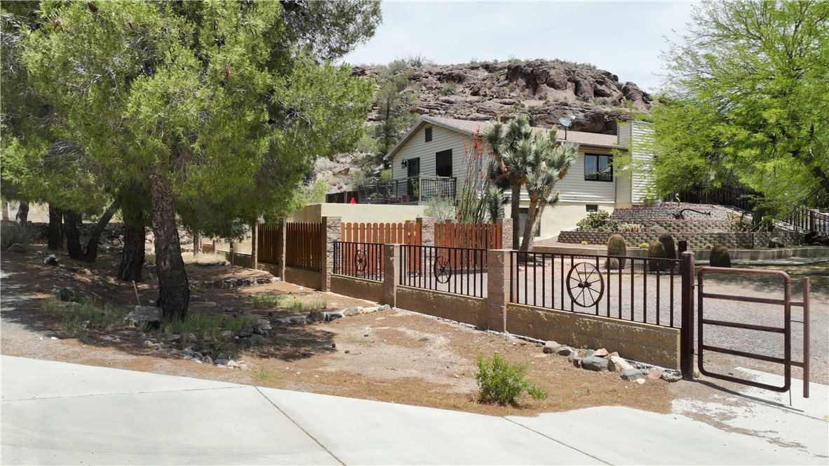 1720 N Clack Canyon Road — photo
