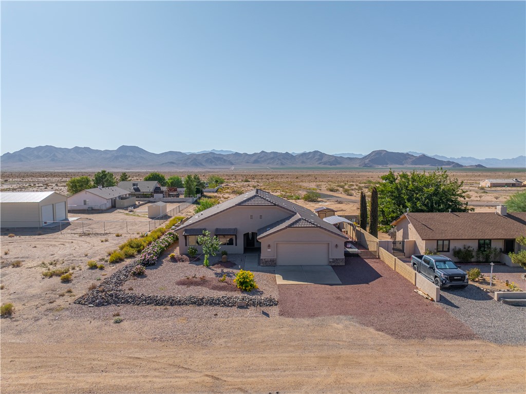 10033 N Concho Drive — photo