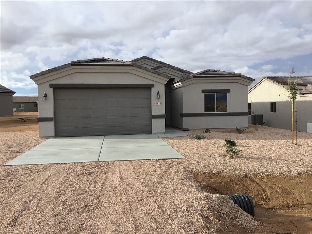 7414 E Curvo Drive — photo