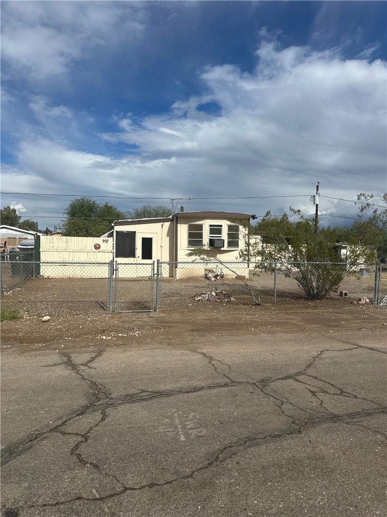 927 Sandy Beach Drive — photo