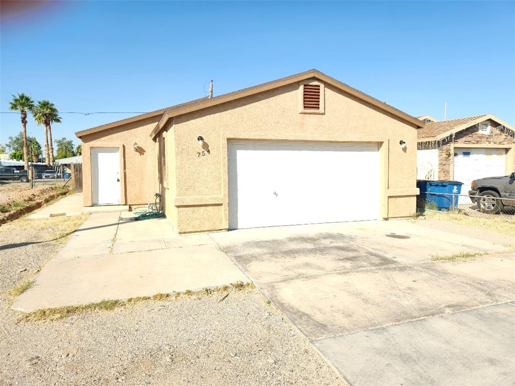 754 Swan Drive — photo
