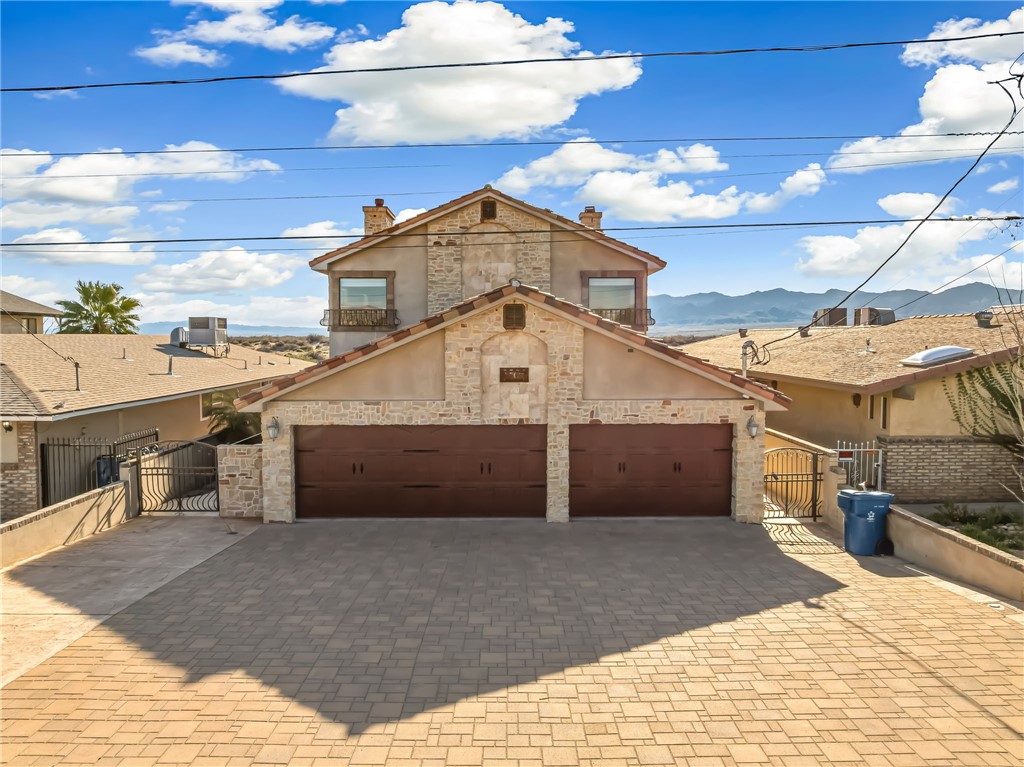 2605 Camino Del Rio — photo