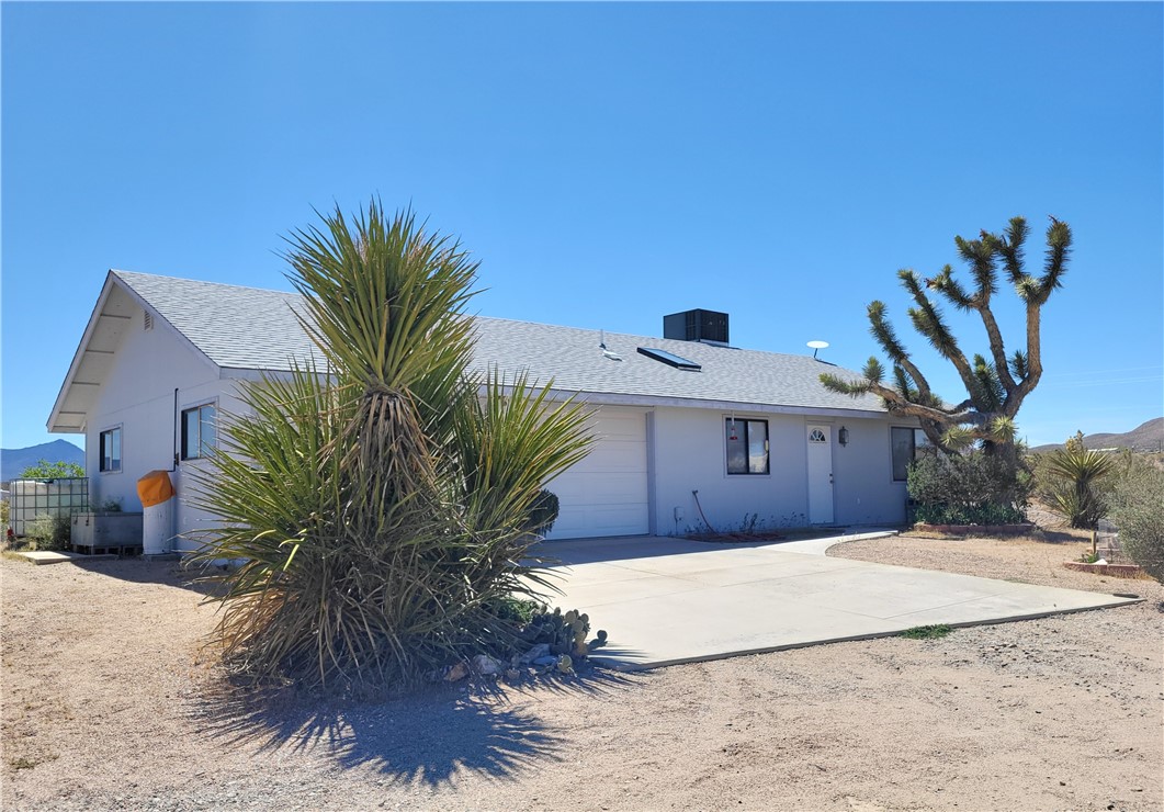 688 W Calico Drive — photo