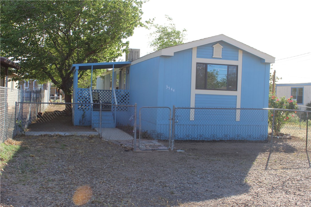 3544 E Diagonal Way — photo