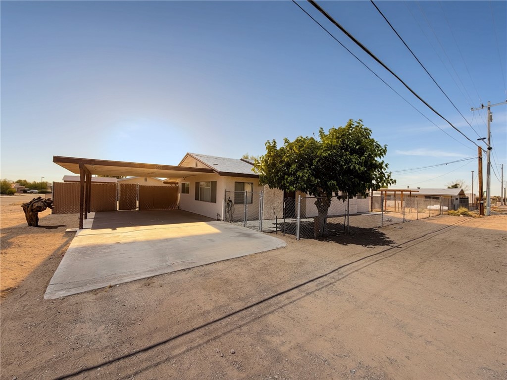 15691 Apache Loop, Ehrenberg, AZ 85334 — photo 2