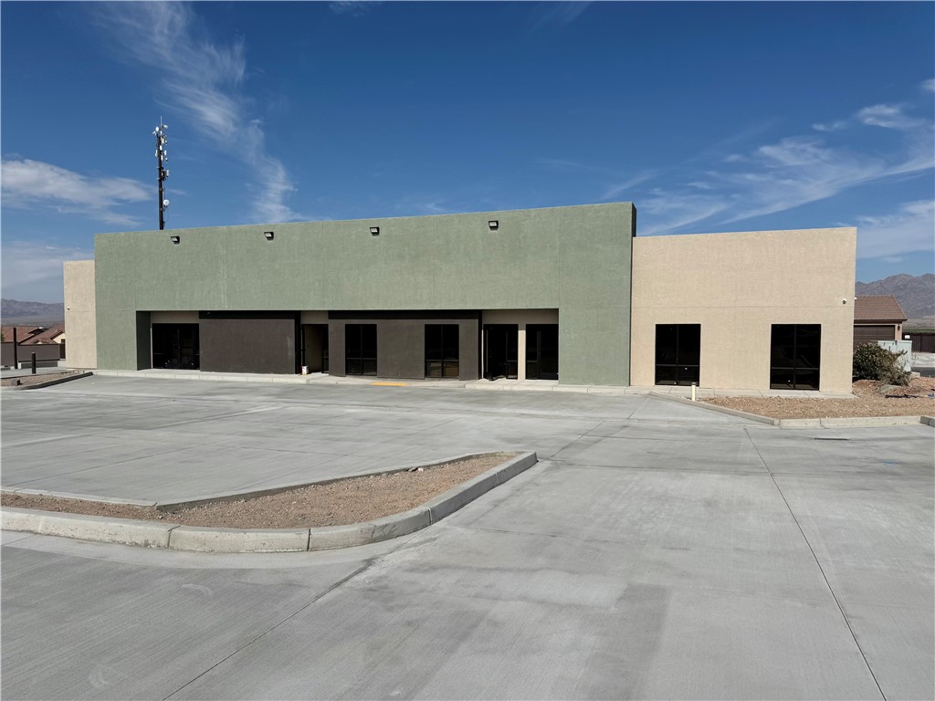 1470 E Lipan Boulevard B & C — photo