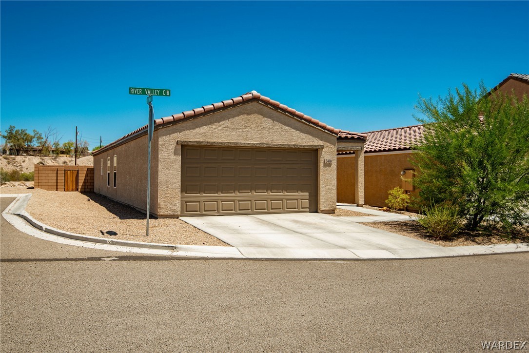 2430 River Valley Circle — photo