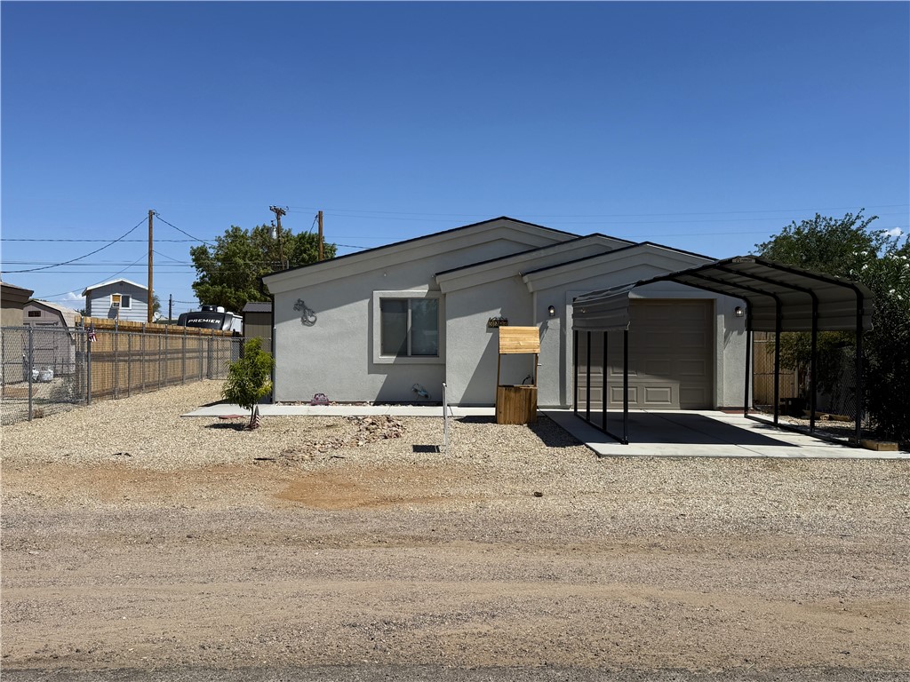 3207 E Northfield Avenue — photo