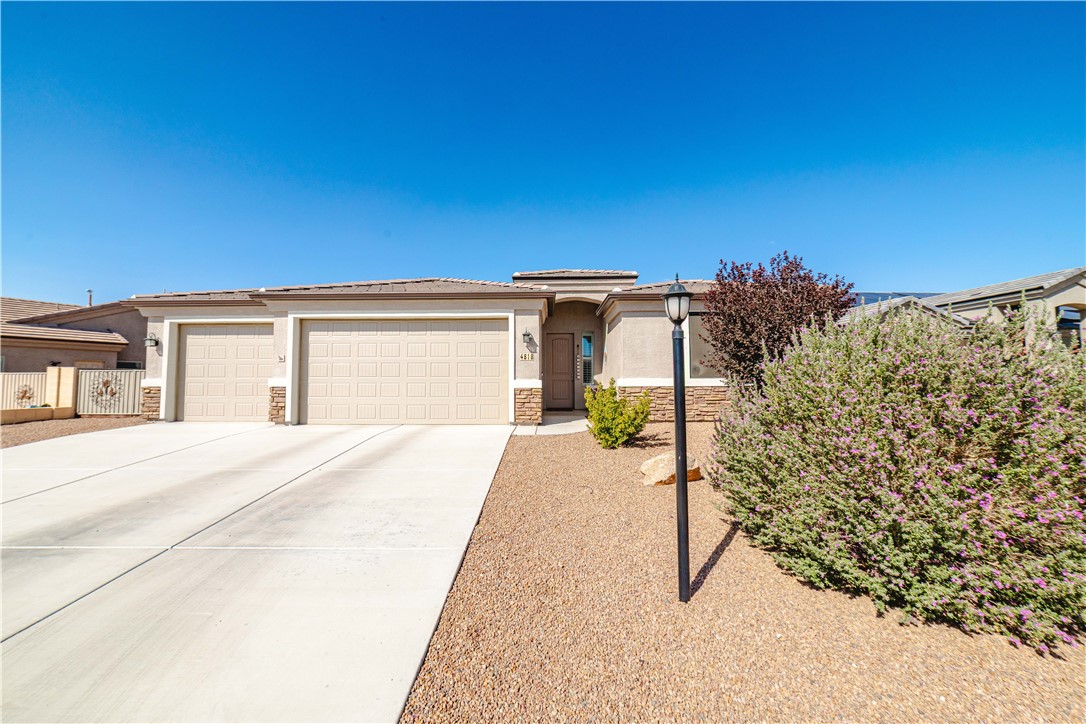 4818 E Lazy River Road — photo