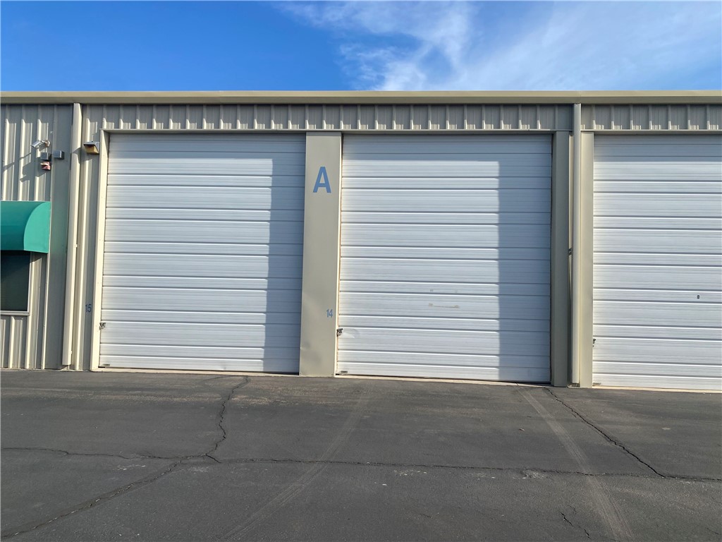 1300 Empire Road 14 — photo