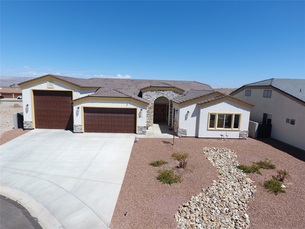 2333 Raven Court — photo