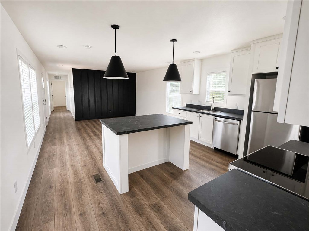 3139 E Potter Avenue — photo