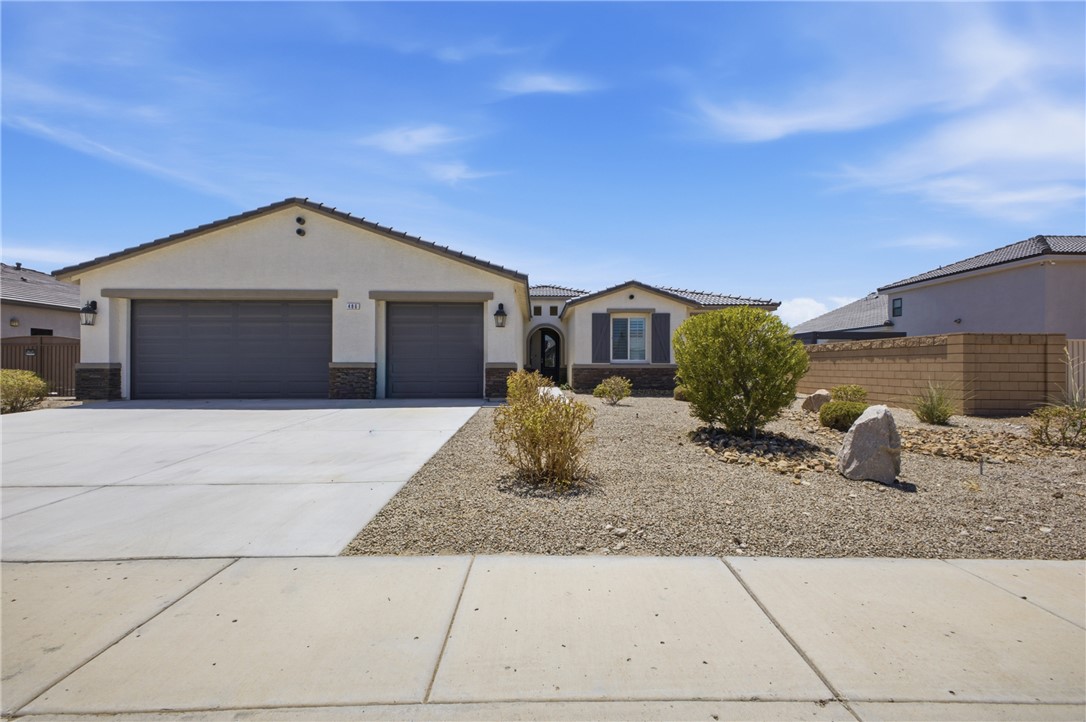 486 Paddock Drive — photo