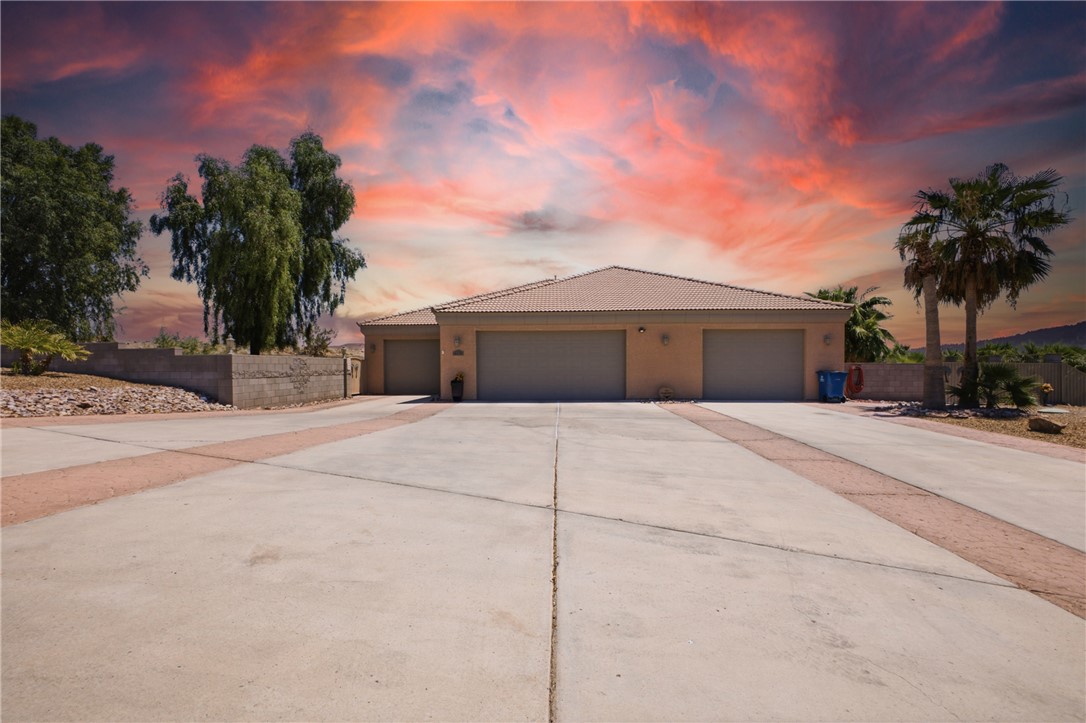 1860 E Marble Canyon Drive — photo