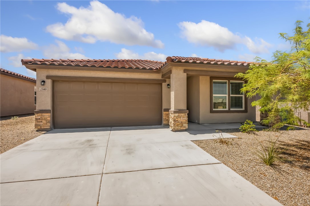 2340 Tapatio Drive — photo