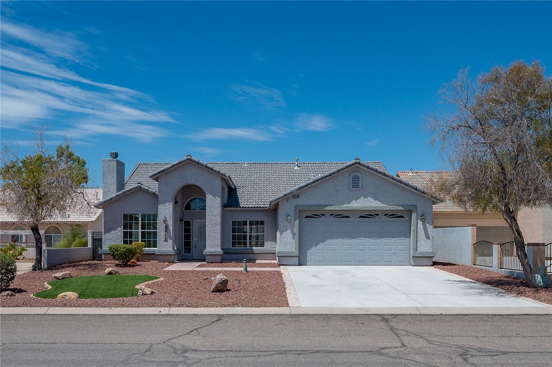 5629 S Desert Lakes Drive — photo