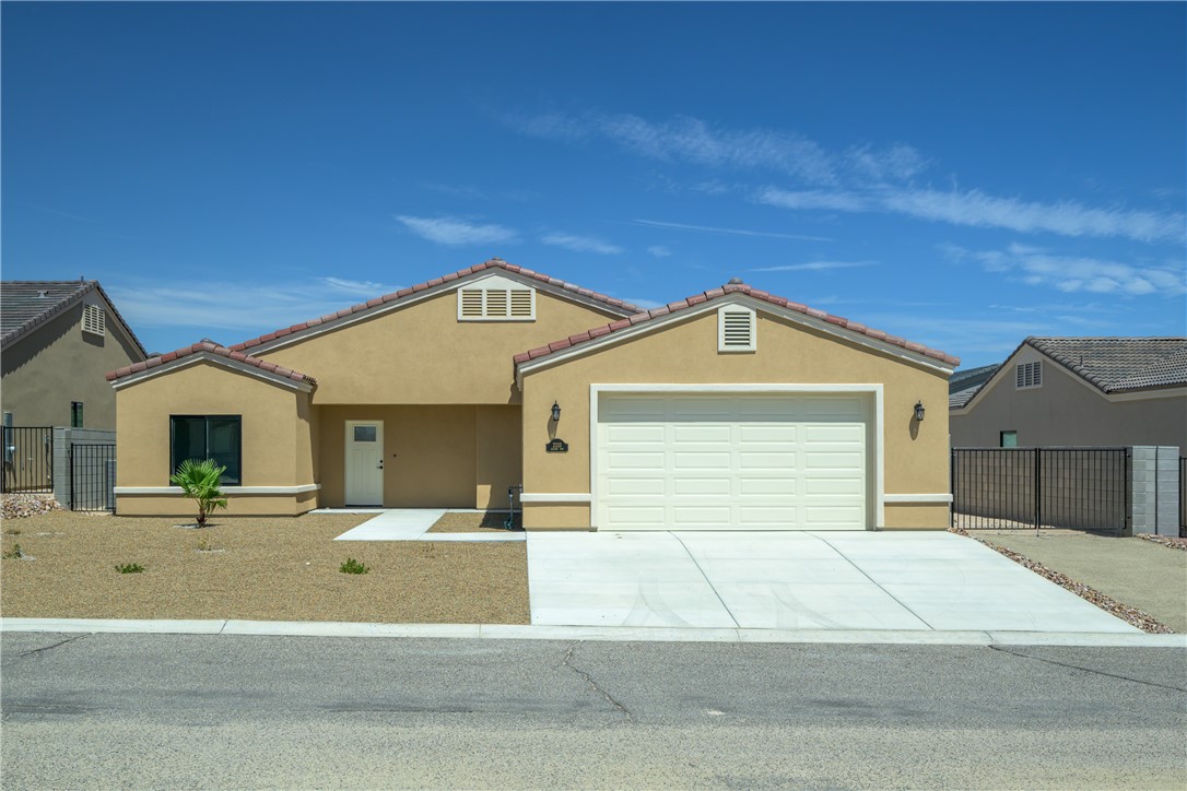 2213 E Hayden Way — photo