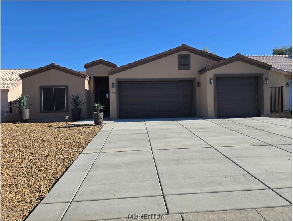 2029 E Desert Palms Drive — photo