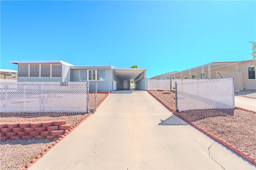 942 Glen Drive — photo