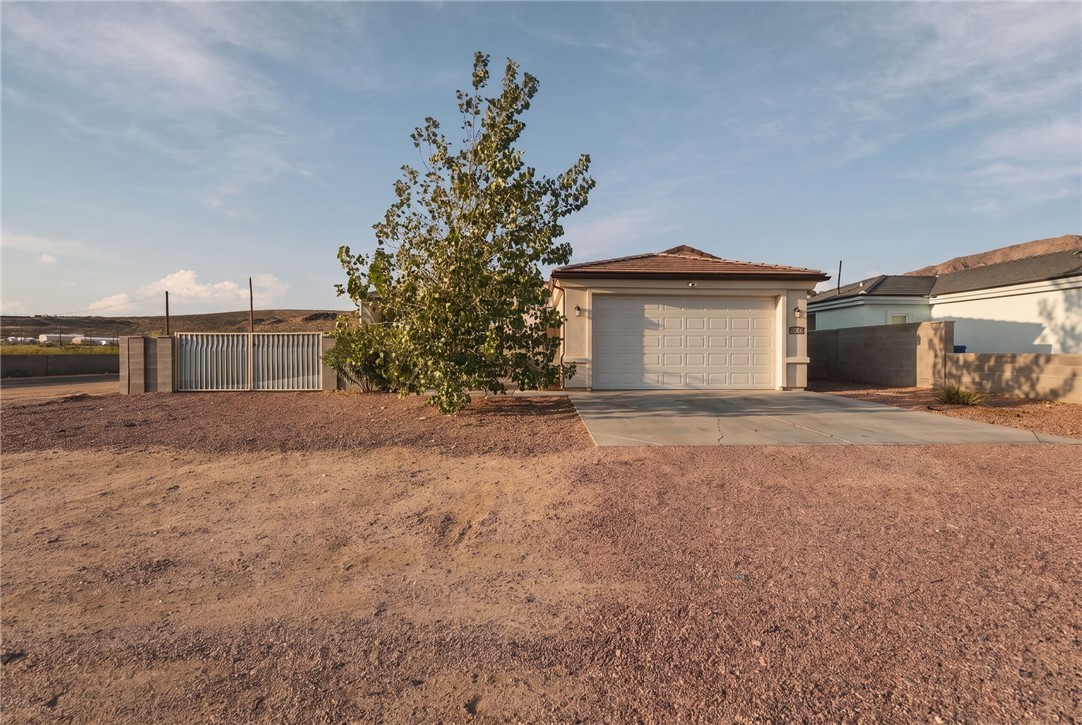 4715 N Sierra Road — photo