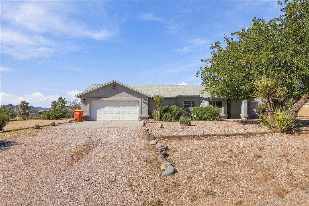 3669 N Mercury Road — photo