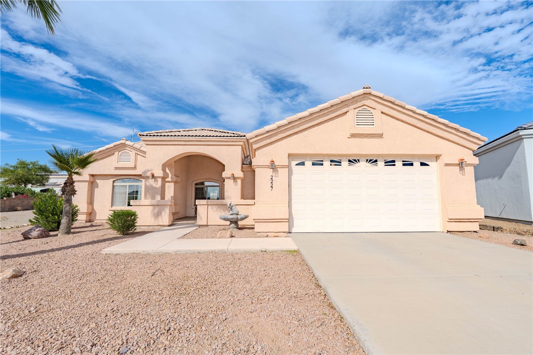 2227 E Bella Vista Drive — photo