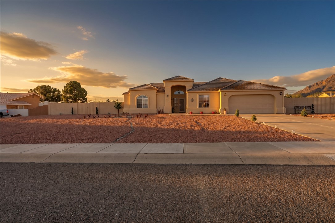 1208 E Cactus Valley Drive — photo