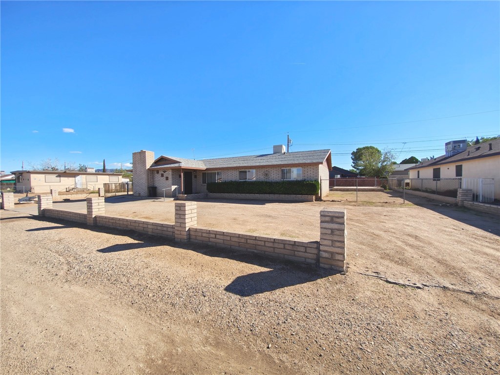 2014 Lucille Avenue — photo