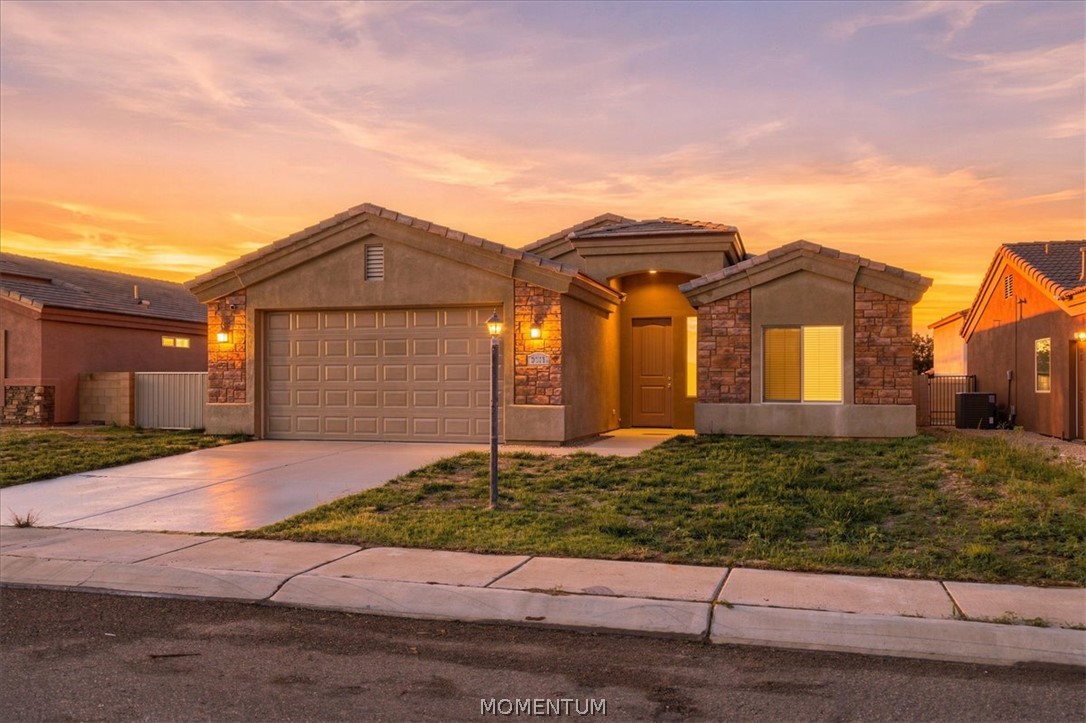3711 E Angelina Drive — photo