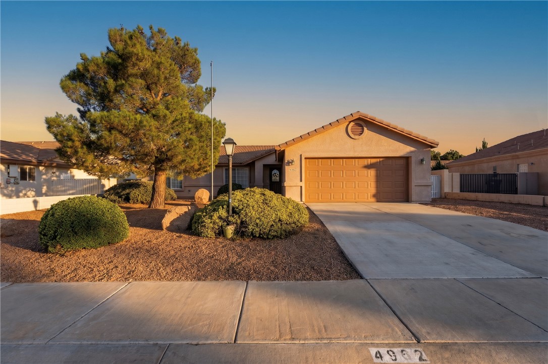 4962 N Oregon Trail Lane — photo