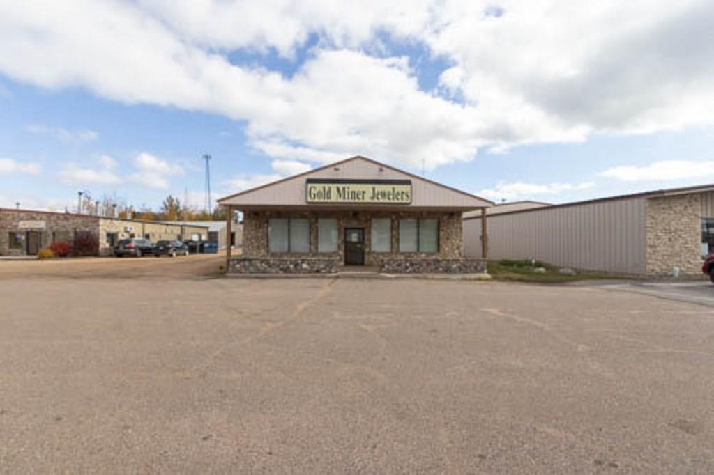 2737 Highway 45 — photo