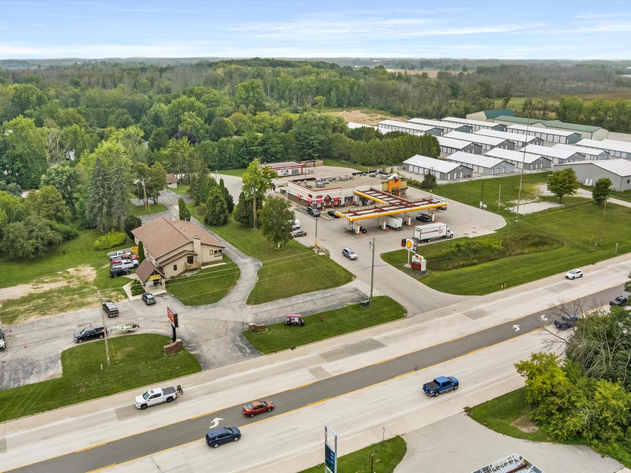 1331 Green Bay Road — photo