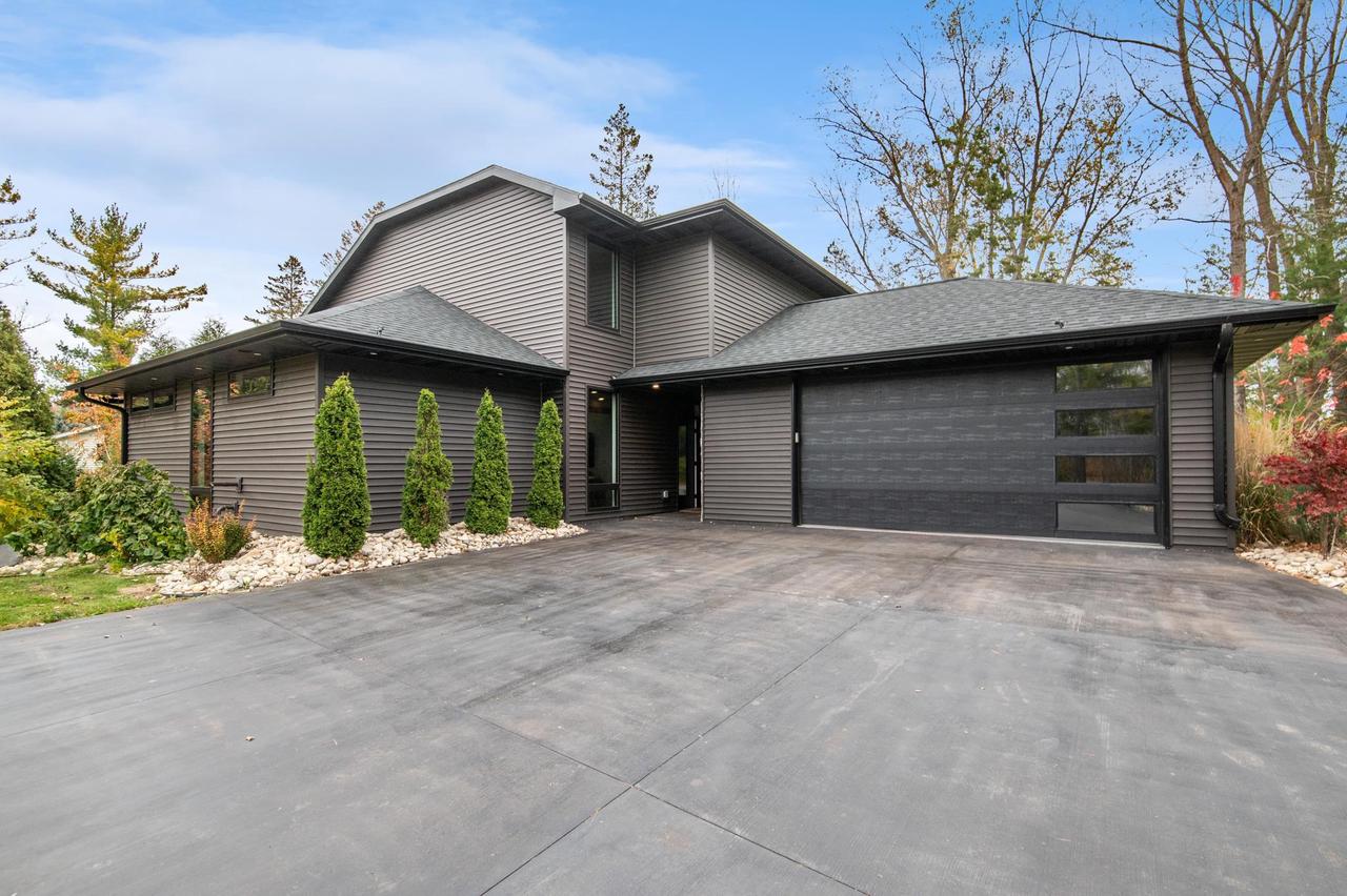 624 E Circle Ridge Place — photo