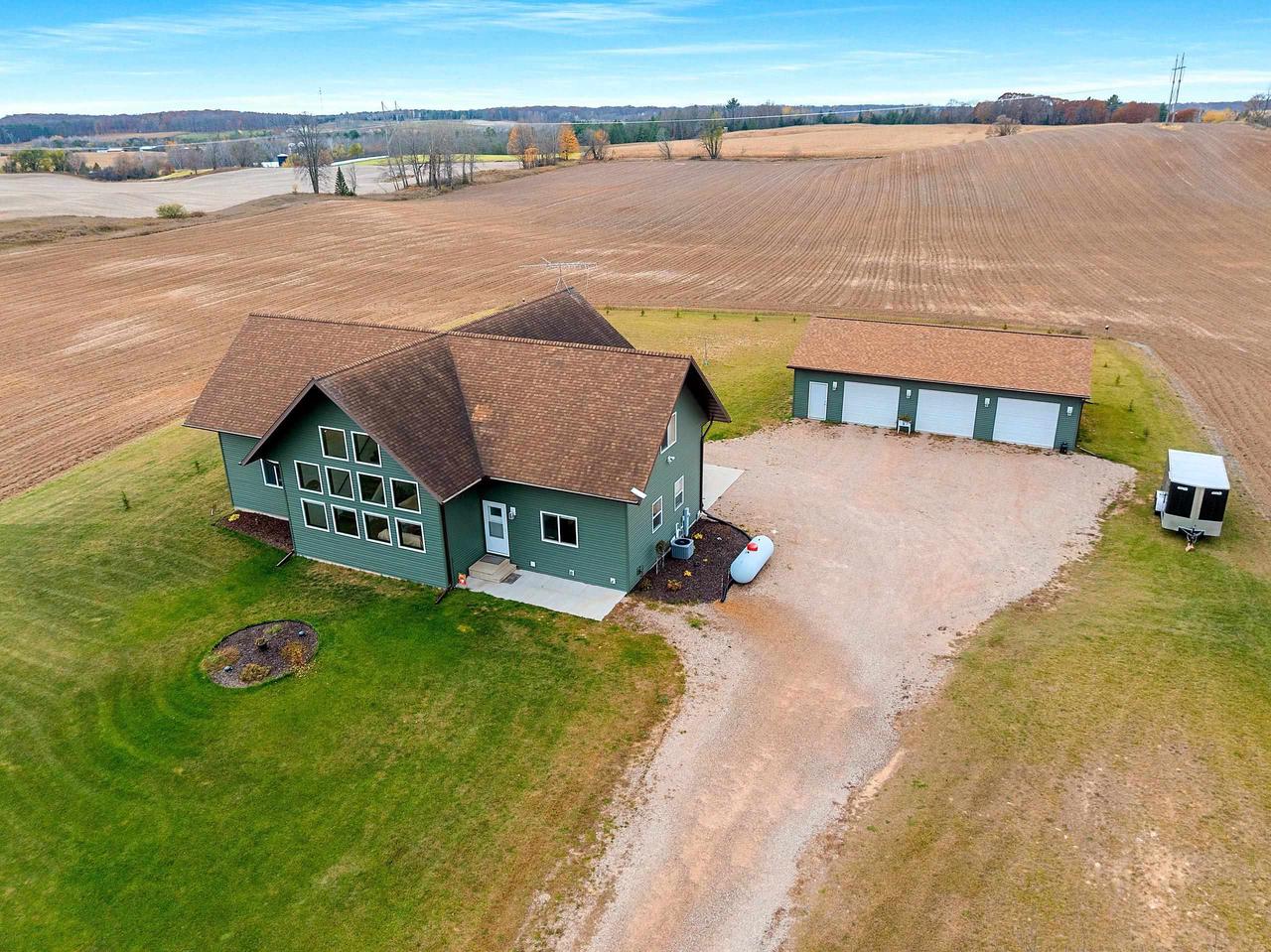 10355 Brazeau Town Hall Road — photo