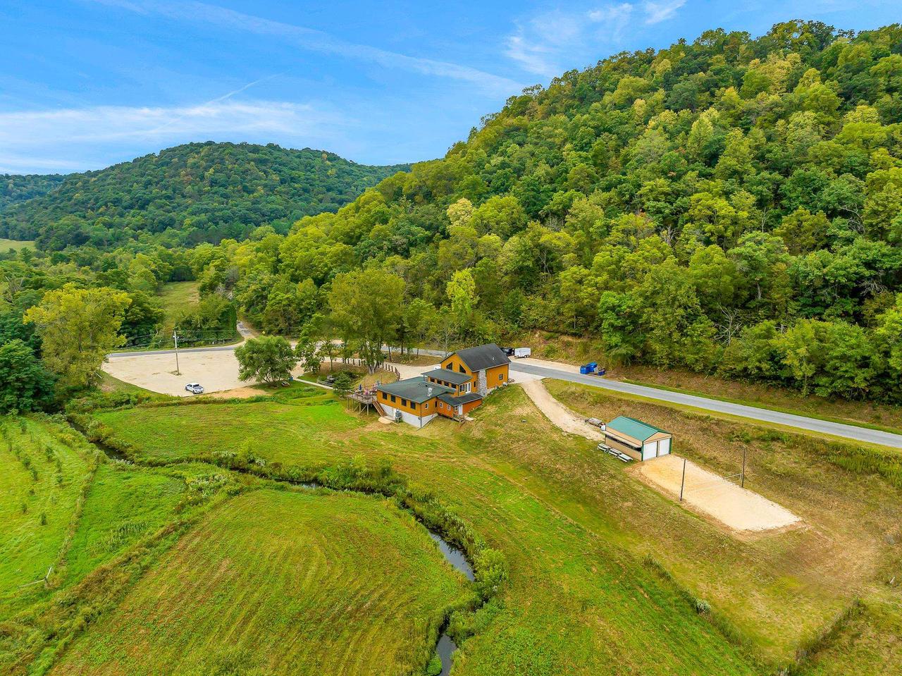 E4533 Norwegian Hollow Road — photo