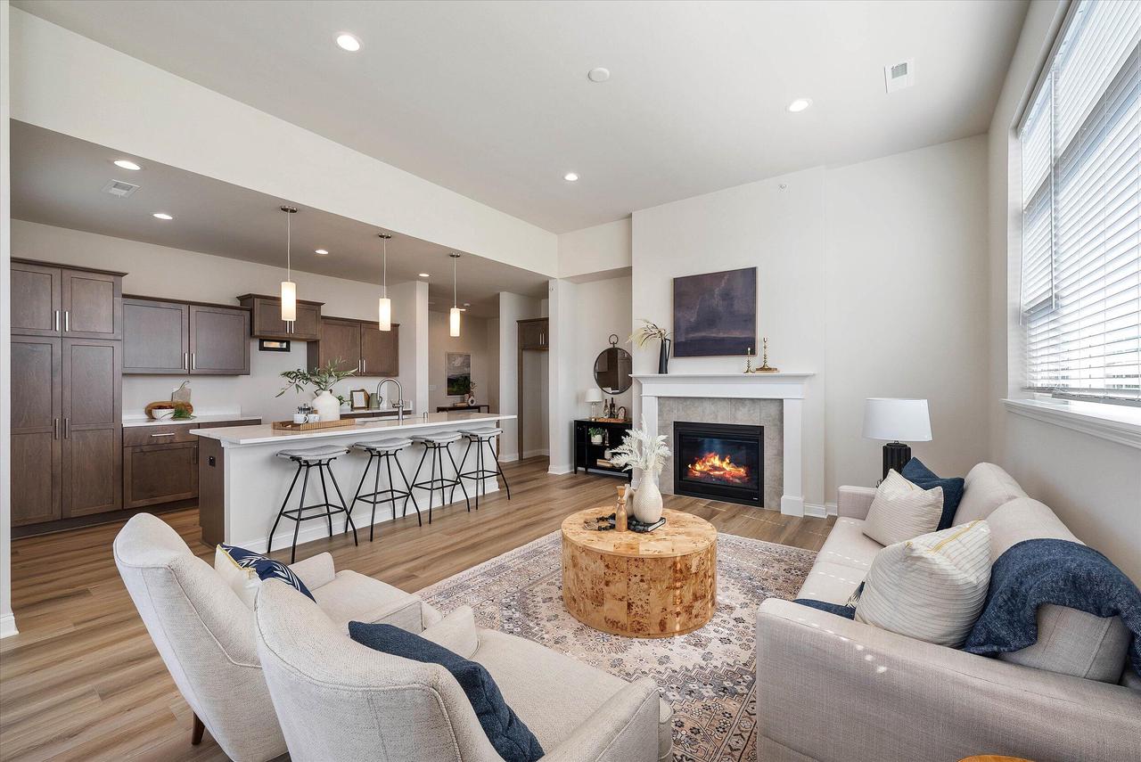 1430 Tenny Avenue 201 — photo