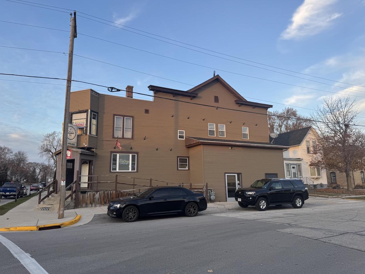 202 Elizabeth Street — photo