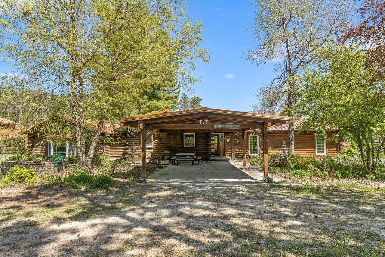 W2470 County Road B — photo