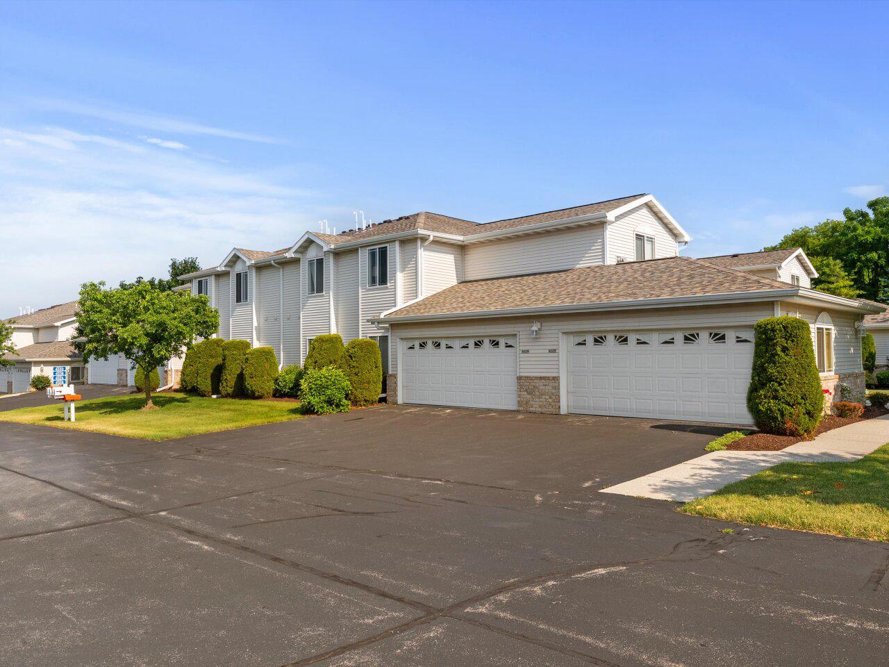 4026 Hazelnut Court — photo