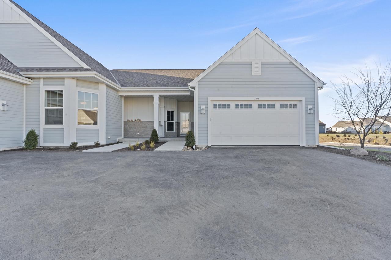 1383 Prairie Creek Circle 16E — photo