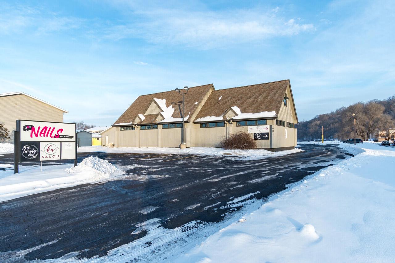 601 McHugh ROAD, Holmen, WI 54636