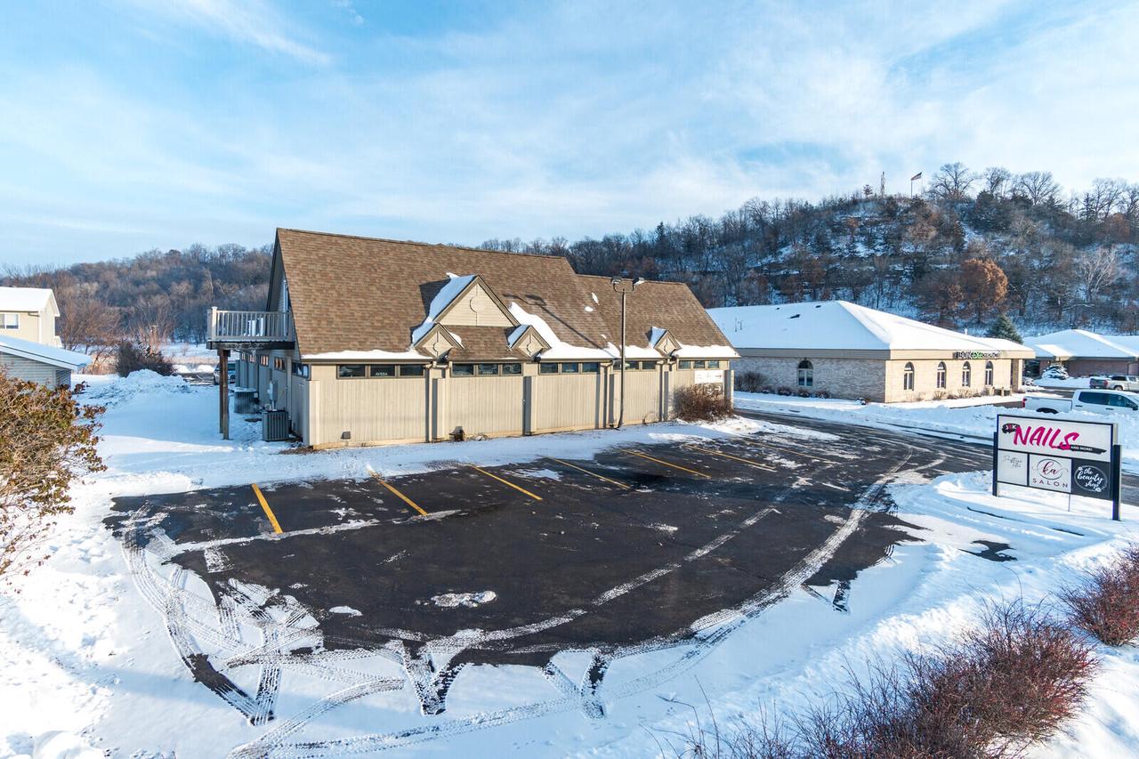 601 McHugh ROAD, Holmen, WI 54636 — photo 3