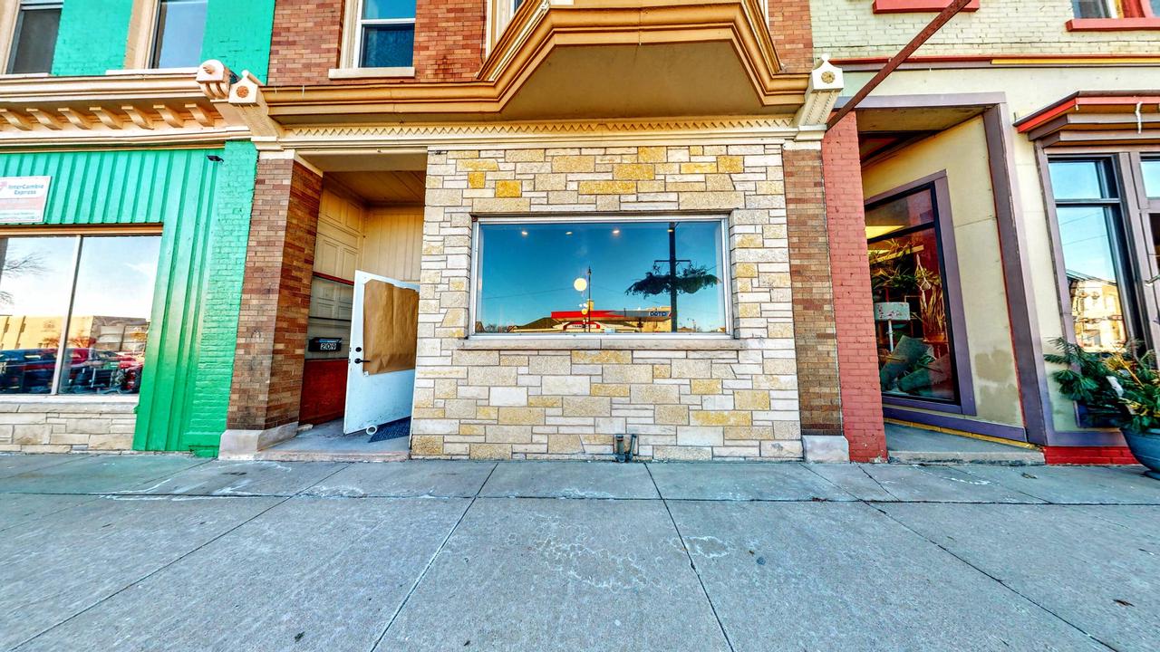 209 S Main Street — photo