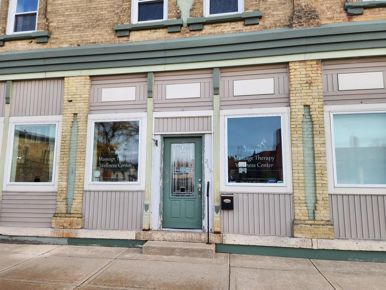 215 E Main Street — photo
